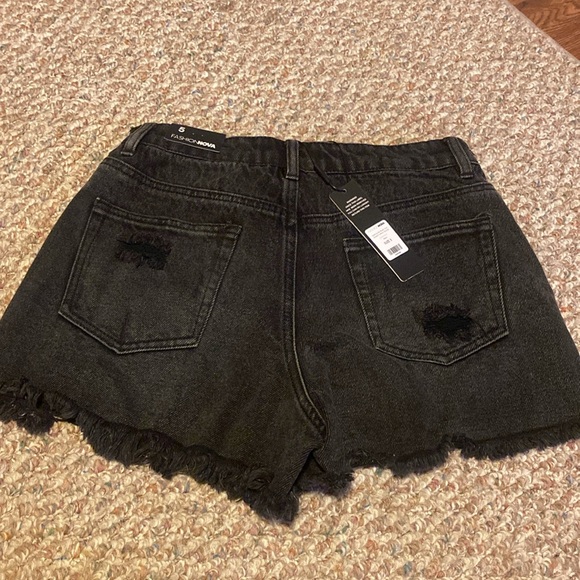 Brand new black denim shorts - Picture 2 of 3
